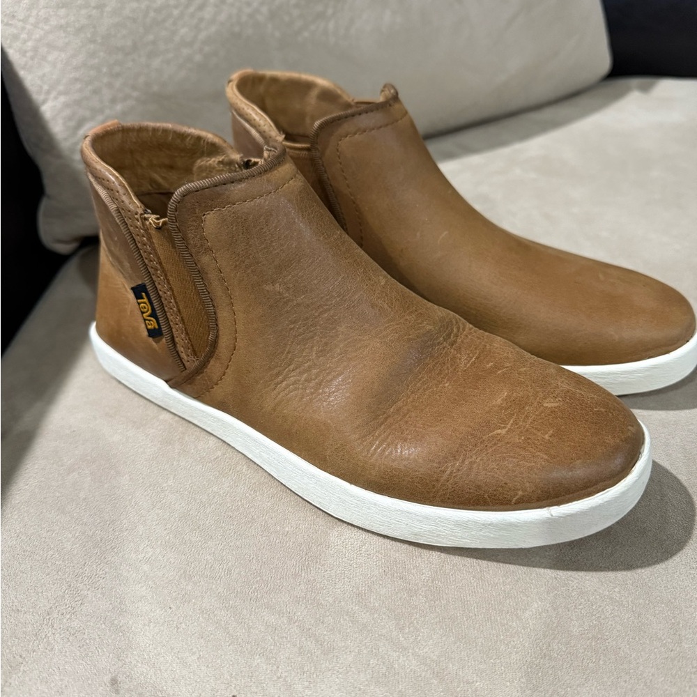 Teva Willow Chelsea Brown Leather Slip-On Shoes